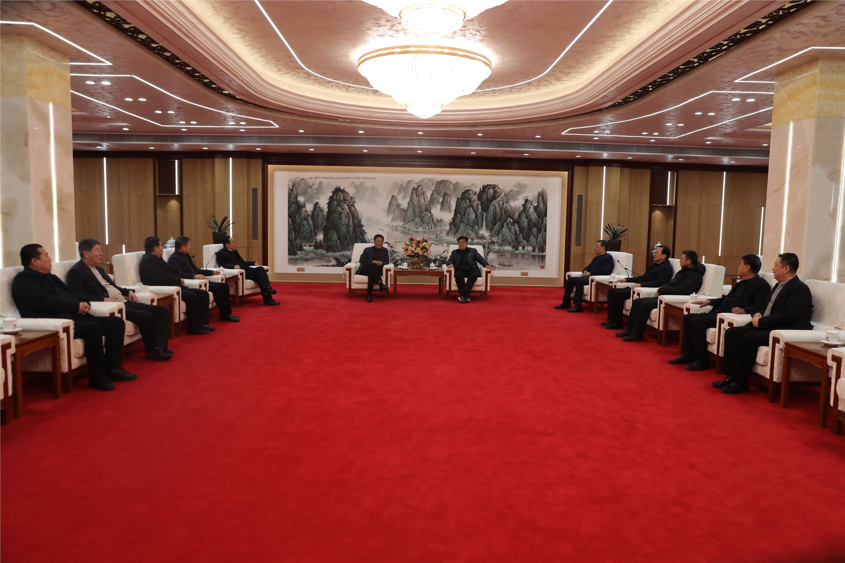 市人大常委会原副主任王秀华来集团调研