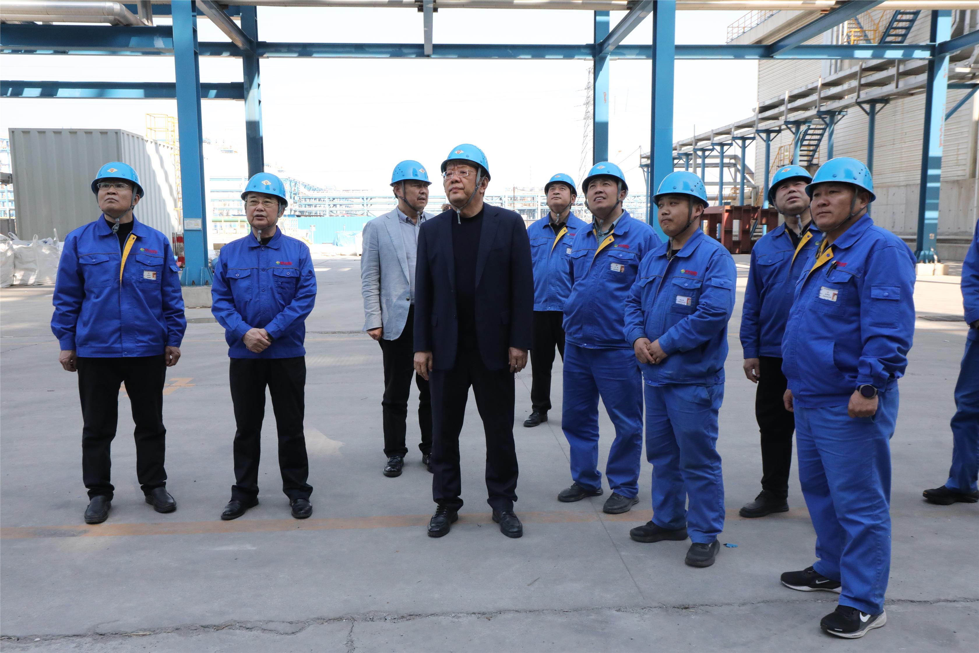 集团董事长兼首席执行官徐云亭调研督导维远公司丙烷脱氢装置检修工作