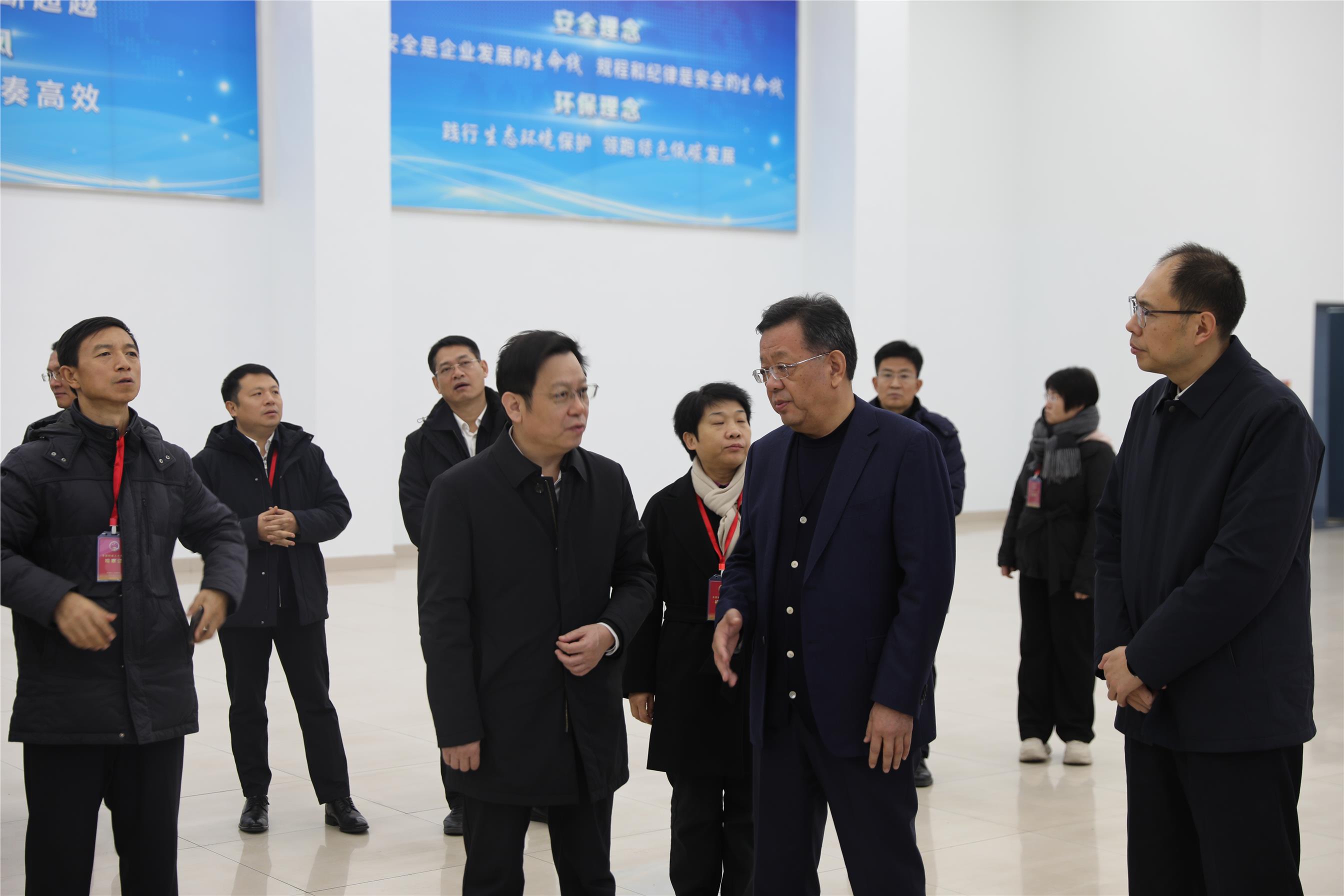 市人大常委会副主任石循刚来集团调研